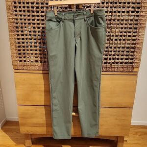 Lululemon men's Olive Green Pants